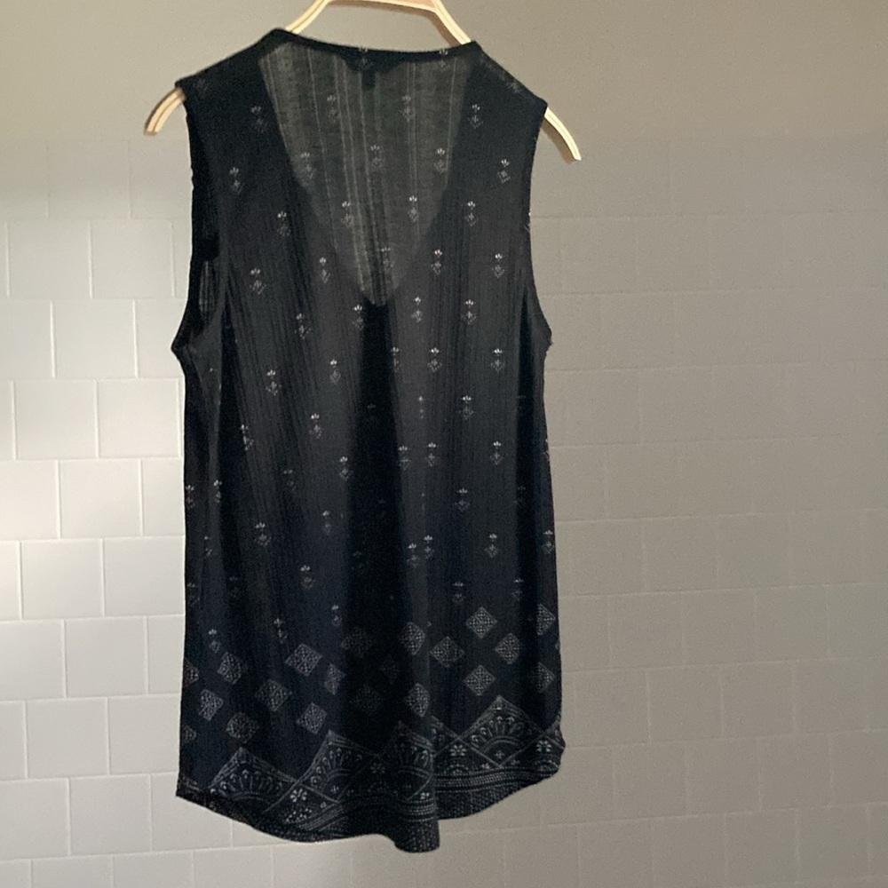 Lucky Brand Black Tank Top with white design - Picture 2 of 11